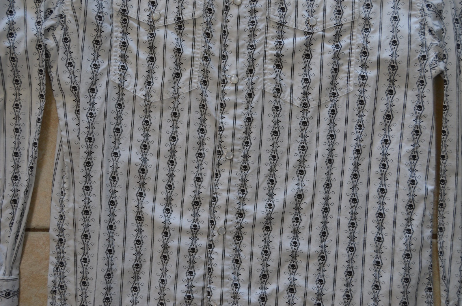 Scully Men's Button-Down Dress Shirt White Skull … - image 4