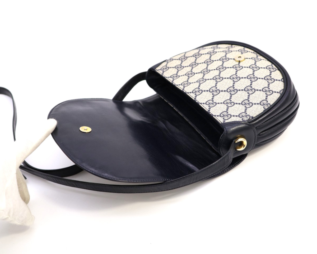 Gucci Vintage Bag Shoulder Bag Crossbody Purse GG Supreme Leather Navy Authentic thumbnail 16