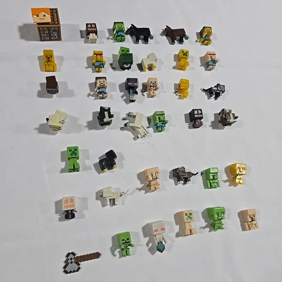Lote sortido de 38 mini figuras Mattel Minecraft cavalo vaca trepadeira mob golem - Imagem 4 de 4