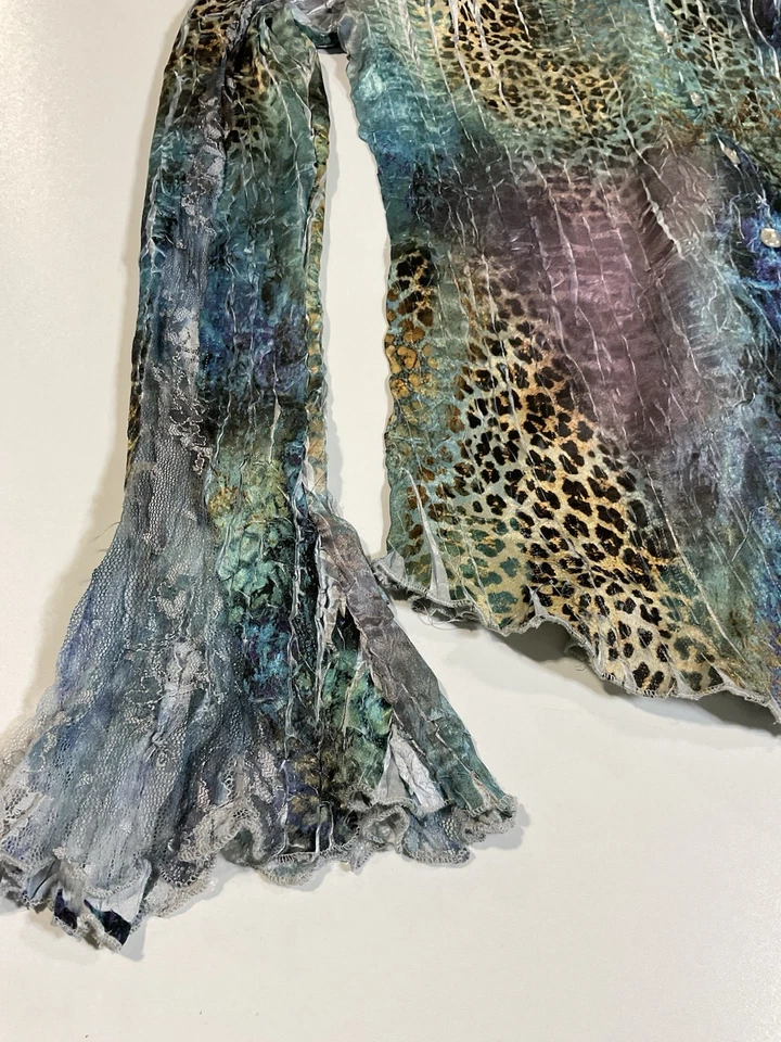 Hada plisada transparente vintage Y2K abotonada talla M manga campana guepardo caprichoso rave Foto 3 de 4