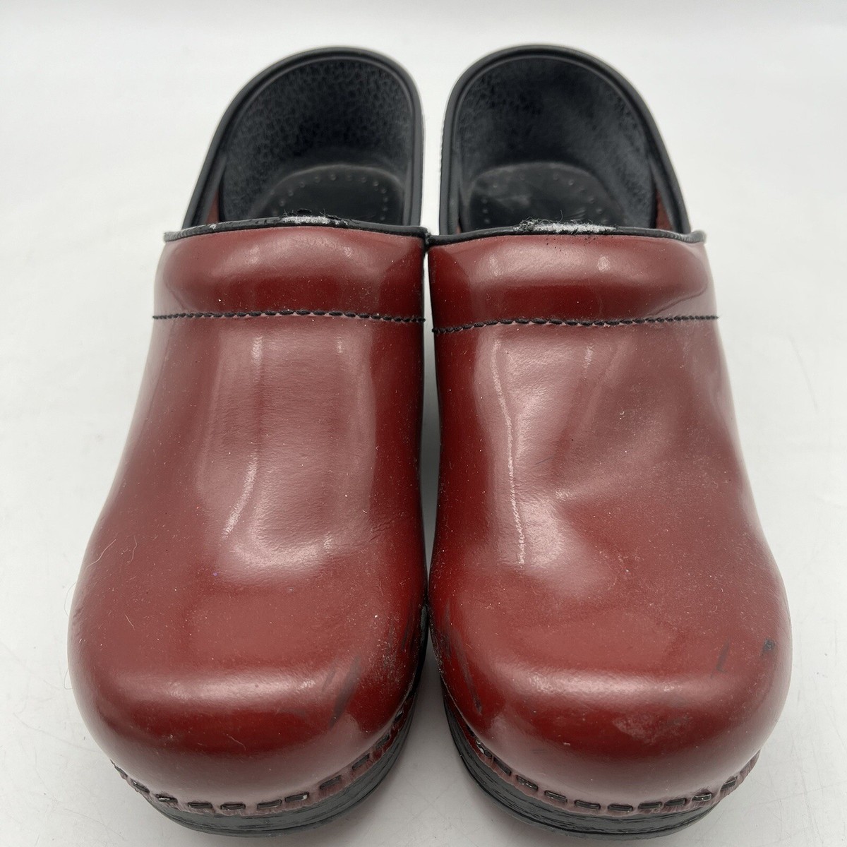 ダンスコ　レッド　dansko 36 VERA ヴェラ Red Nubuck／dansko（ダンスコ）｜愛着を持って
