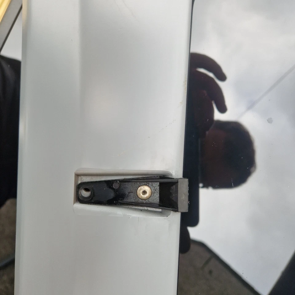 Alerón trasero genuino Citroen Ax GT GTI totalmente nuevo stock antiguo 9563642477 - Imagen 4 de 4