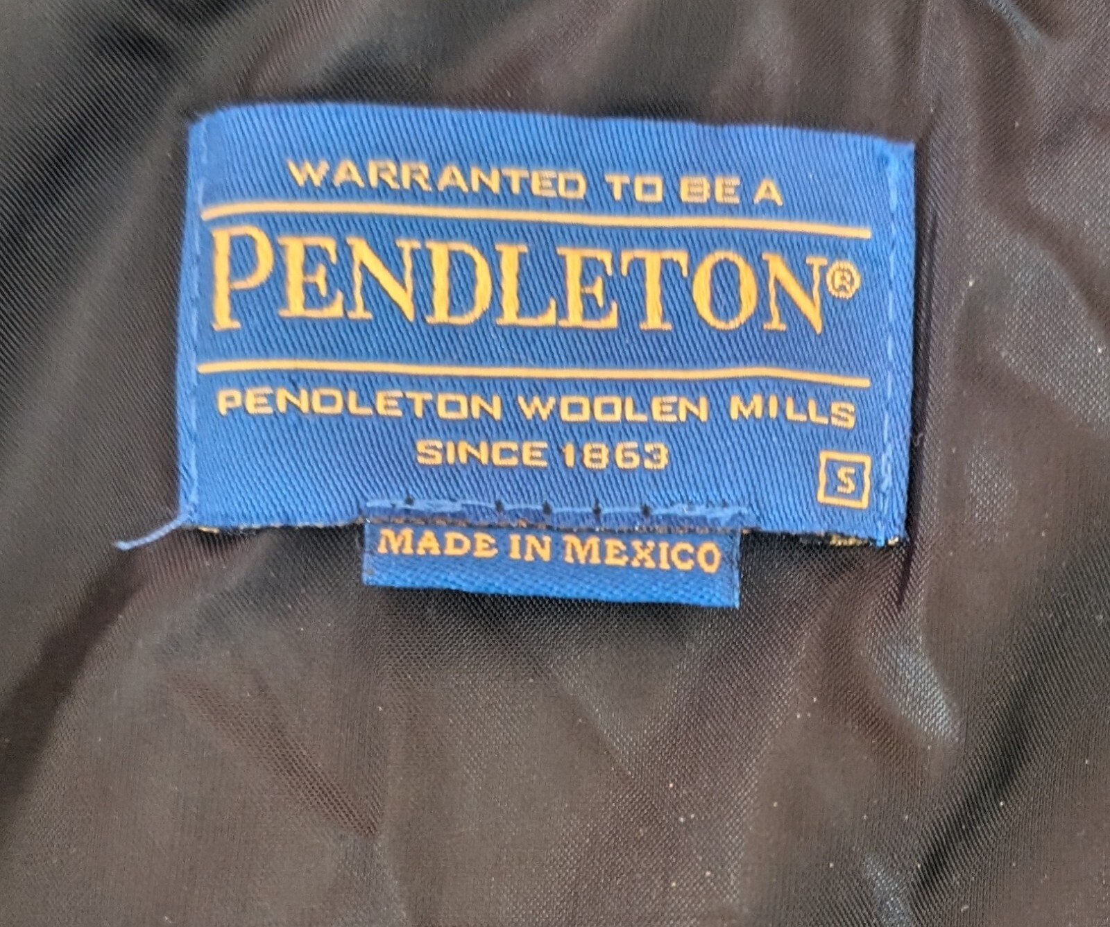 Pendleton Black Wool Vest  Thinsulate Lined Size … - image 9