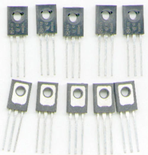 DIVERSE 5 x 2N6075A TRIAC 600V 4A ON SEMICONDUCTOR SOT32/ TO126 NEU