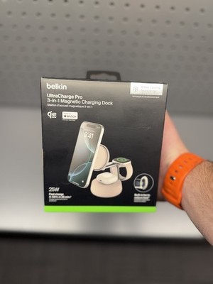 Belkin 3-in-1 Wireless Charger with MagSafe 25W for Apple QI2 - Foldable - New