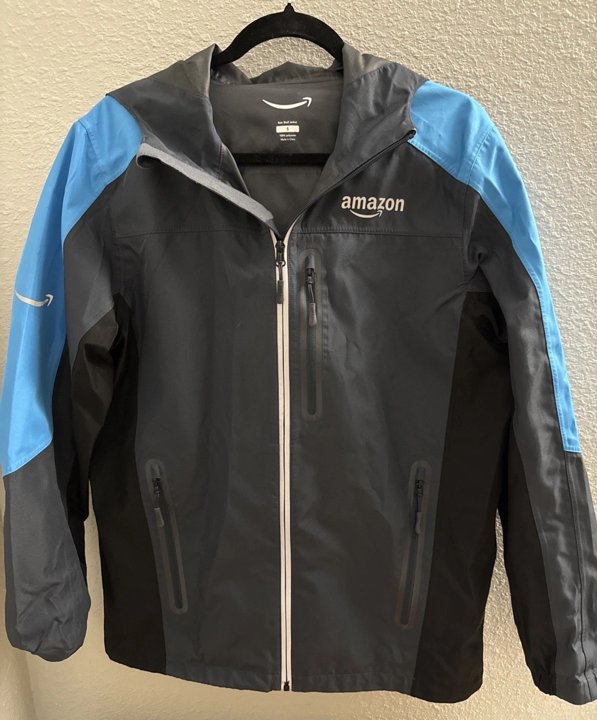 Amazon Uniform Reflective Rain Shell  Jacket Size… - image 3