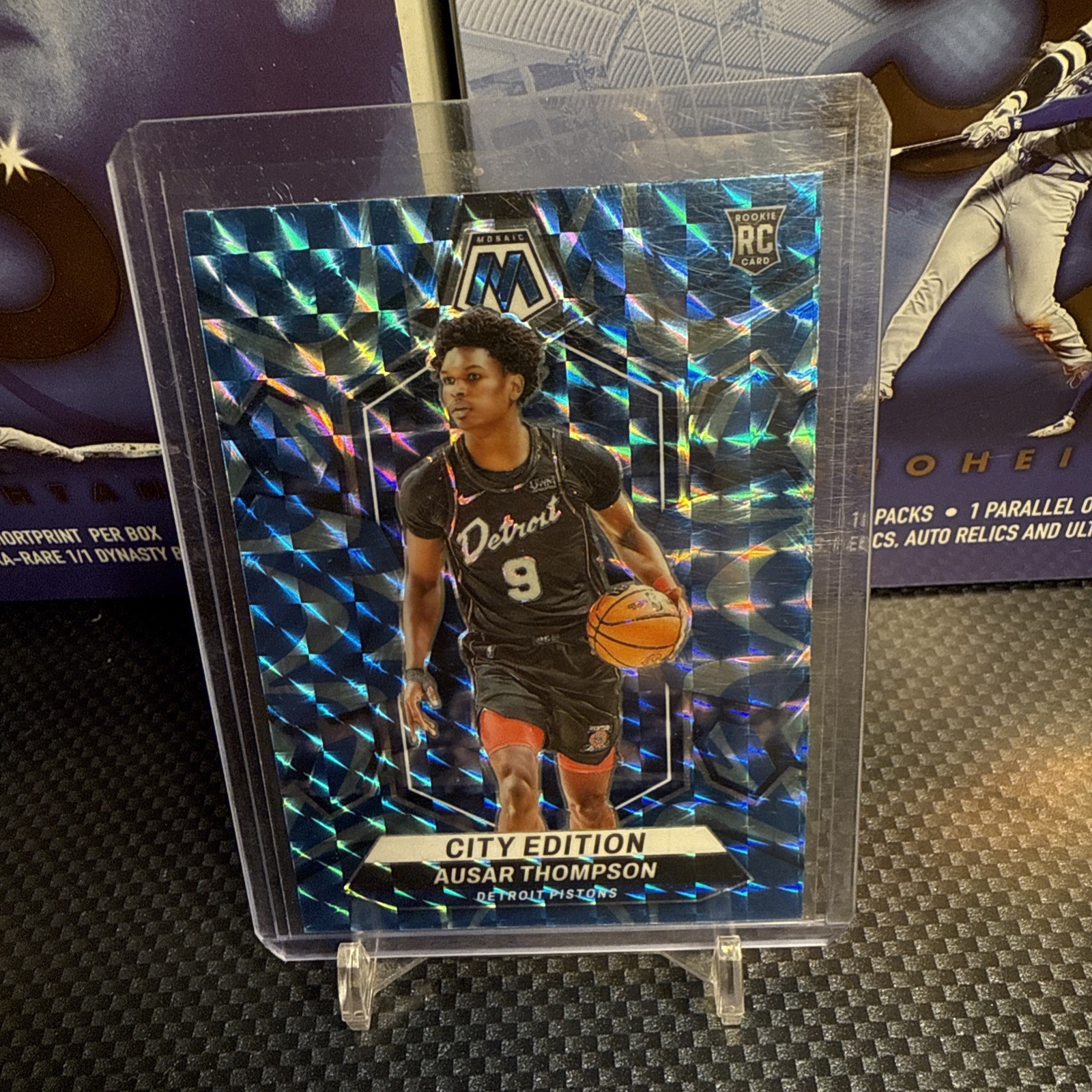 2023-24 Panini Mosaic City Edition Ausar Thompson #290 Reactive Blue Mosaic (RC)