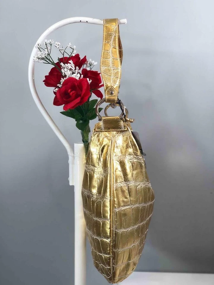 NUEVO CON ETIQUETAS TOSCA BLU Bolso de Hombro Hobo Grande de Cuero Dorado Metálico Foto 3 de 4