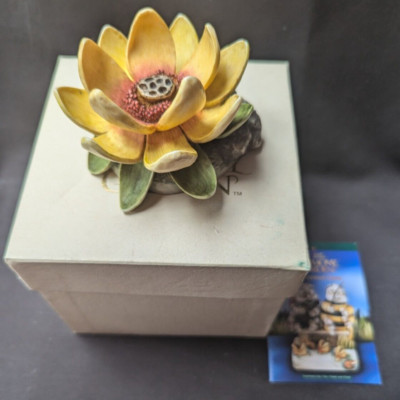 Harmony Kingdom Lord Byron Harmony Garden Figur Lotus HG4LO