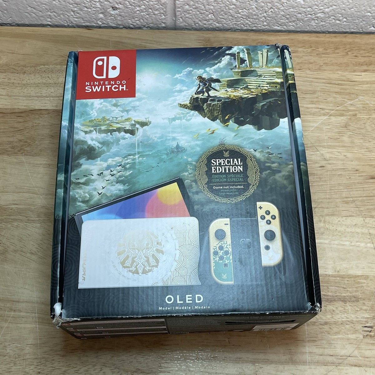 Nintendo Switch (OLED Model) HEG-001 Zelda Special Edition - CIB 