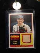2025 Topps Heritage - Clubhouse Collection Relic Austin Riley #CCR-AR (MEM)