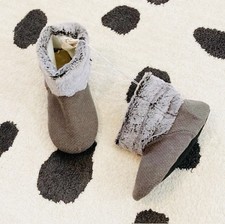 NWT Soft Surroundings Womens 9-10 Large Cozy Up Grey Faux Fur Slippers Booties