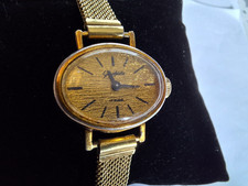 Armbanduhr Damen Glashütte vergoldet Handauf...