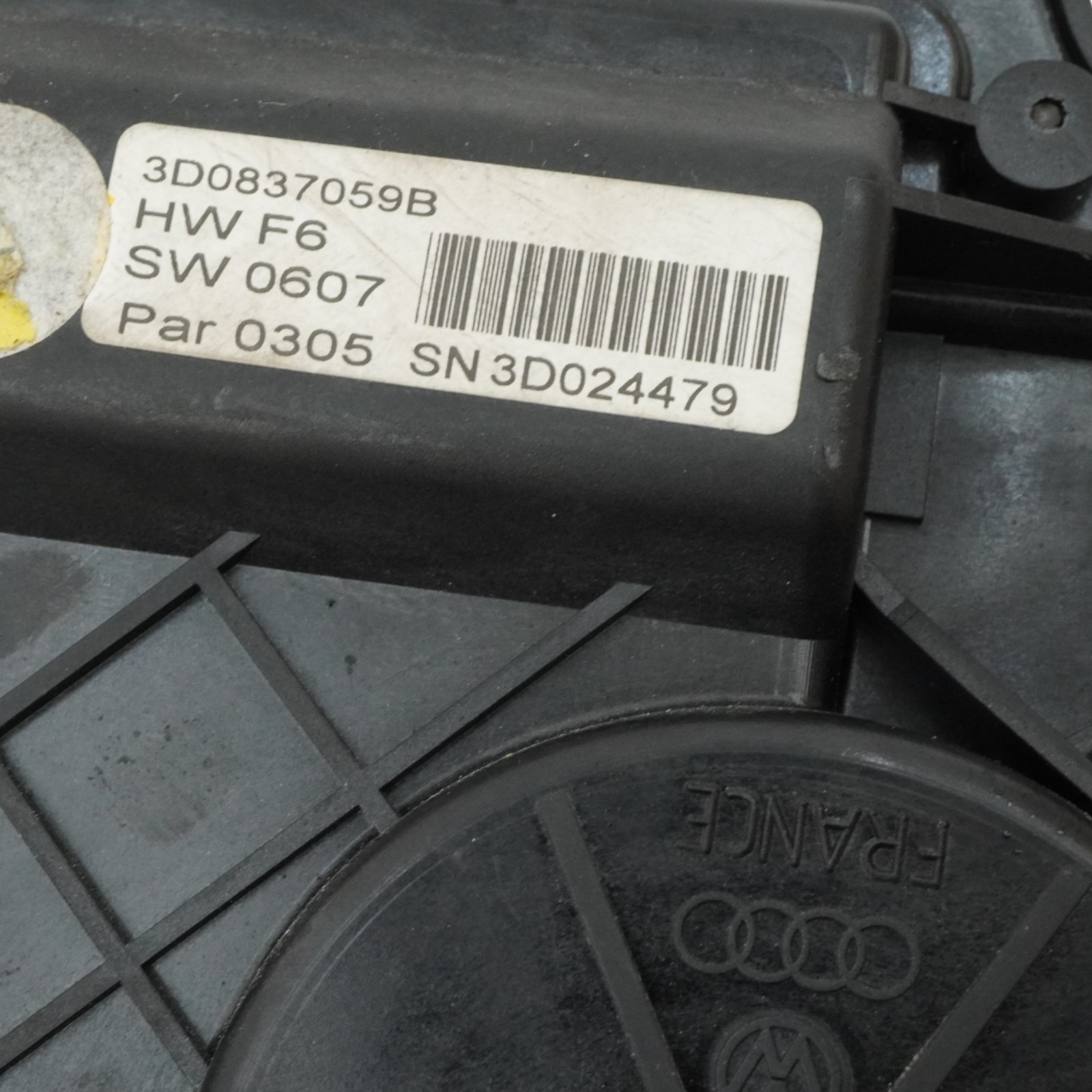 Bentley Continental GT 2006-2009 Front Left Door soft close actuator