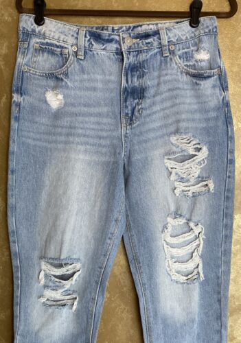 NOBO Women'/Juniors Light Wash Destroyed Raw Hem Straight Leg Crop Jeans-Size 9 - Picture 2 of 8