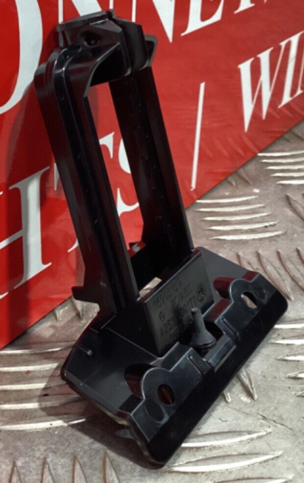 *NEW OEM MERCEDES R CLASS W251 PARKING BRAKE RELEASE HANDLE A2514200177