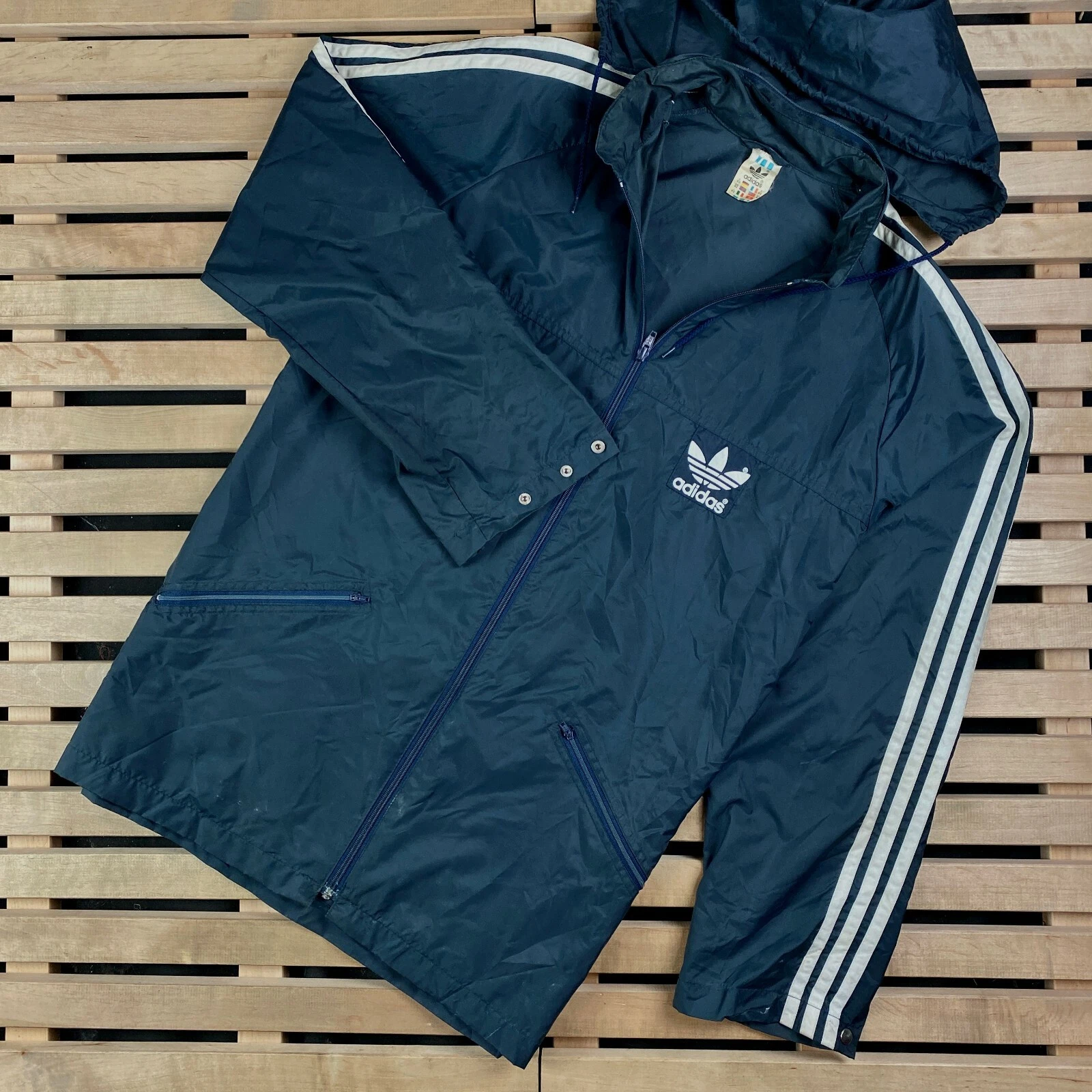 Mens Vintage Jacket Adidas Originals Size L
Opens in a new window or tab