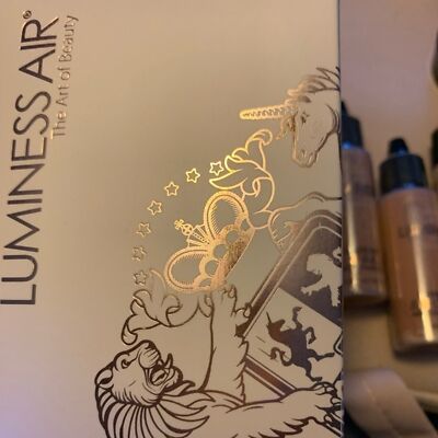 Luminess Air The Art of Beauty ICON PRO multi-speed airbrush system