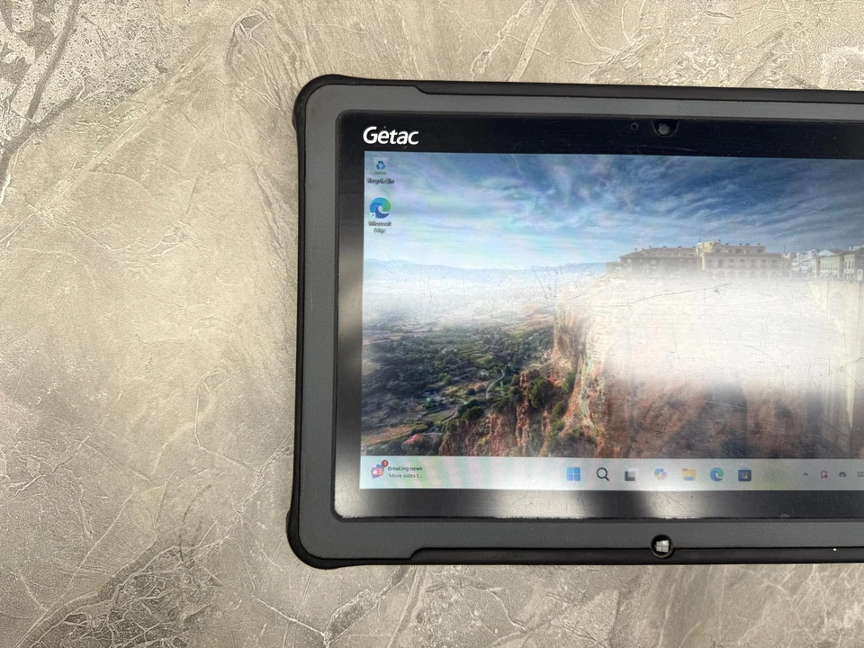 GETAC F110 G4 Rugged Tablet i5-7200U 2.50GHZ 256GB SSD 8GB RAM | Win 11 PRO - Image 4 of 4