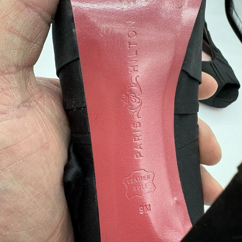 Zapatos de tacón alto Paris Hilton para mujer talla 9 Regal negros punta abierta lazos volantes C2 Foto 3 de 4