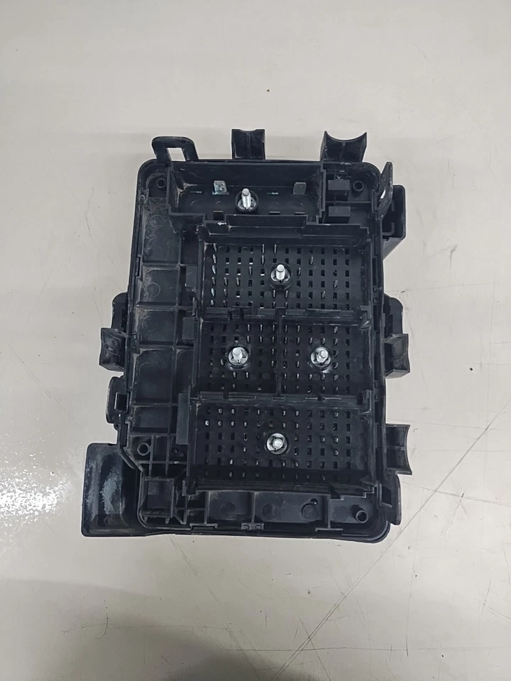 Оригинальная коробка предохранителей двигателя Pontiac G5 2008-2010 Chevy Cobalt 2,0 л 2,2 л 2008-2010 годов выпуска - Изображение 3 из 3