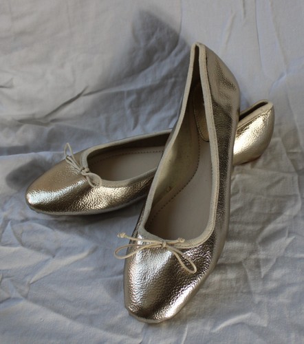 Ballerina gold mit Schleife NEU von Zara in Gr. 42