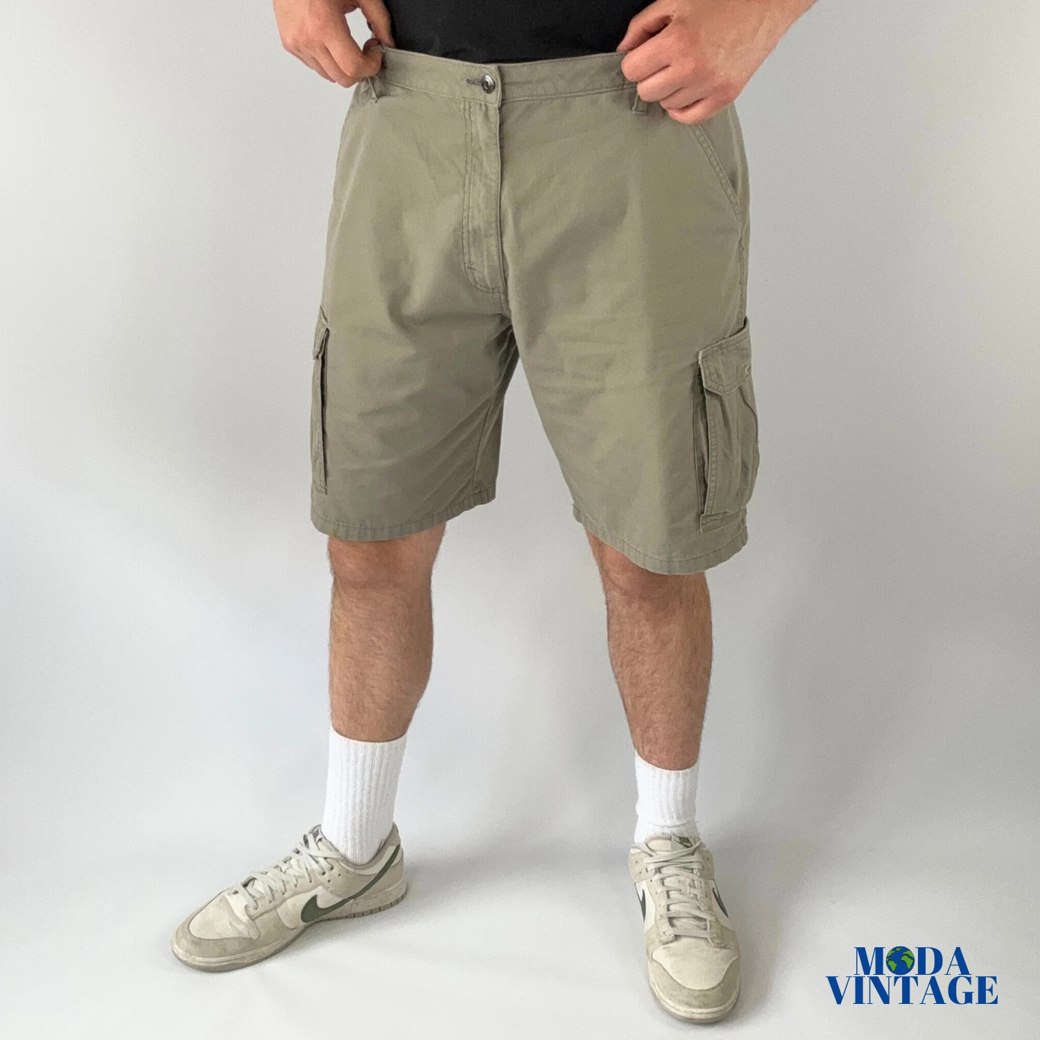 Vintage Y2K Beige Wrangler Cargo Shorts