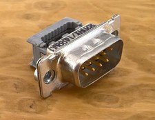 D-Sub 9 pin Stecker Flachbandkabel / Crimp / vergoldete Kontakte / 3M