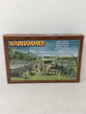 Warhammer - Walls & Fences w/ Original Box - Games Workshop, Citadel Miniatures