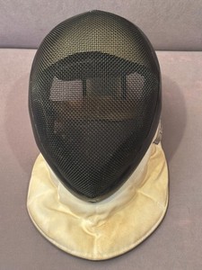 Absolute Fencing  Mask Size :  Medium