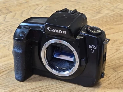 Canon EOS 5 SLR Analog Kamera Nur Gehäuse Aus Japan Canon EOS 5 Analog Body - Bild 1 von 4