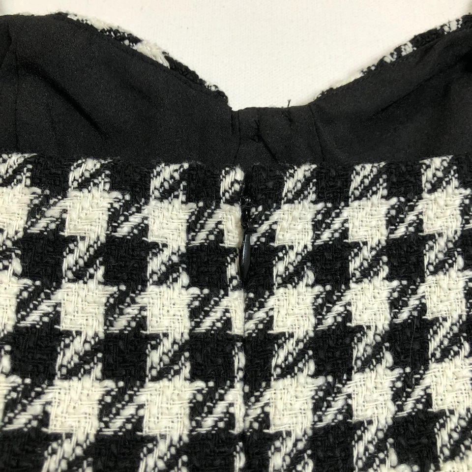 Forever 21 鸡尾酒礼服女式小号黑色白色格子条纹下摆粗花呢学院风 — 第 4/4 张图片