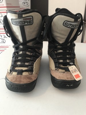 vans boarding boots