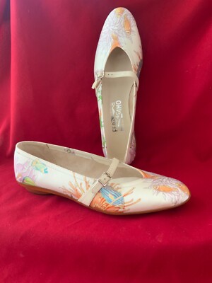 NEW Salvatore Ferragamo Womens ballet Flats Made in Italy 7 B