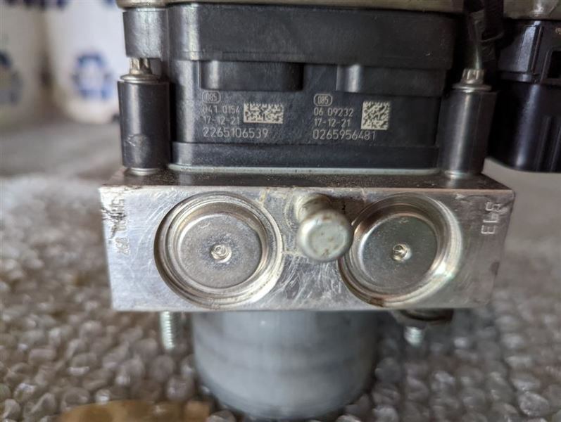 2014 2015 2016 2017 2018 2018 MASERATI GHIBLI ABS PUMP / MODULE , 6701020440 