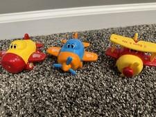 3 Bees And Me Airplanes Toys