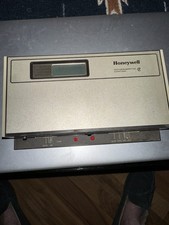 THERRMOSTAT Honeywell T3700 A1005 Temperature Controller