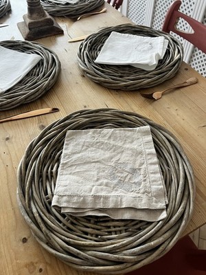 8er Set Rattan Korb Tisch Platzmatten 