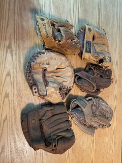 Lot of 6 Vintage Baseball Gloves