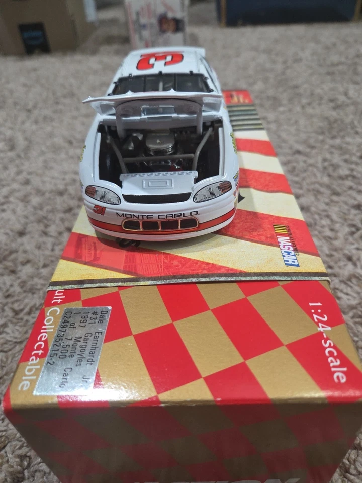 Banco Dale Earnhardt Jr #31 Gárgolas Monte Carlo Foto 3 de 4