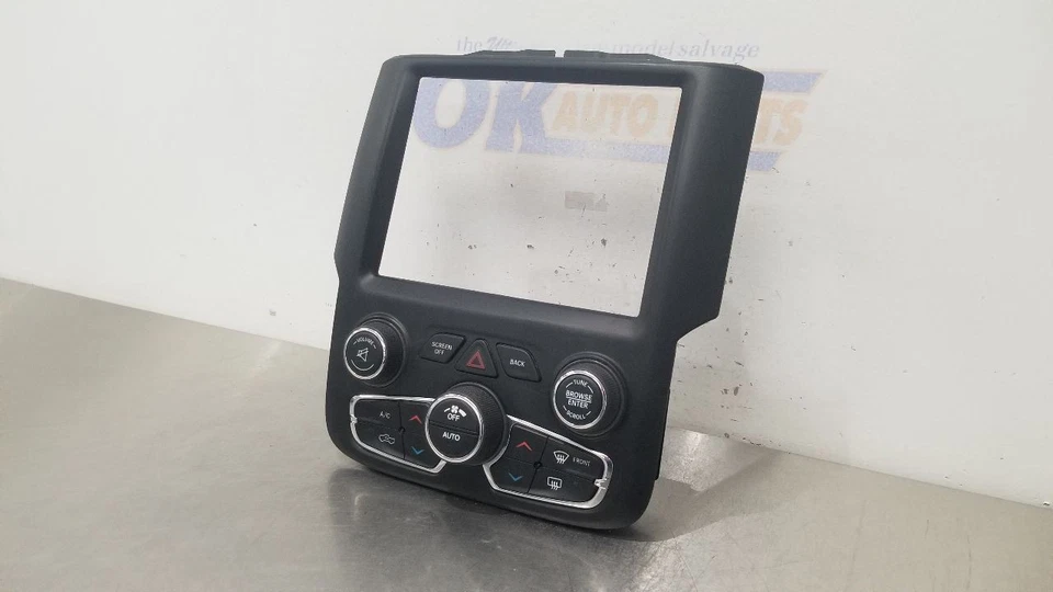 17 PANEL DE CONTROL DE CLIMA CLIMATIZACIÓN TEMPERATURA CLIMATIZACIÓN DODGE RAM 3500 1UJ97DX9AJ Foto 3 de 4