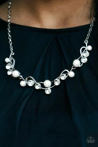 Tie the knot white best sale necklace
