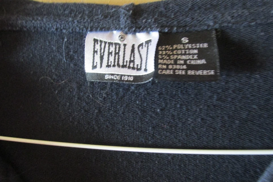 Chaqueta deportiva con capucha Everlast azul marino blanco talla pequeña Foto 2 de 3