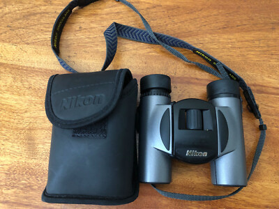 Used: Nikon Sportstar III  10x25 6.5 WF Binoculars & Case