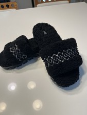 Ugg Women s Black Braid Colette Sherpa Sheepskin Slides.. Sz 10 New