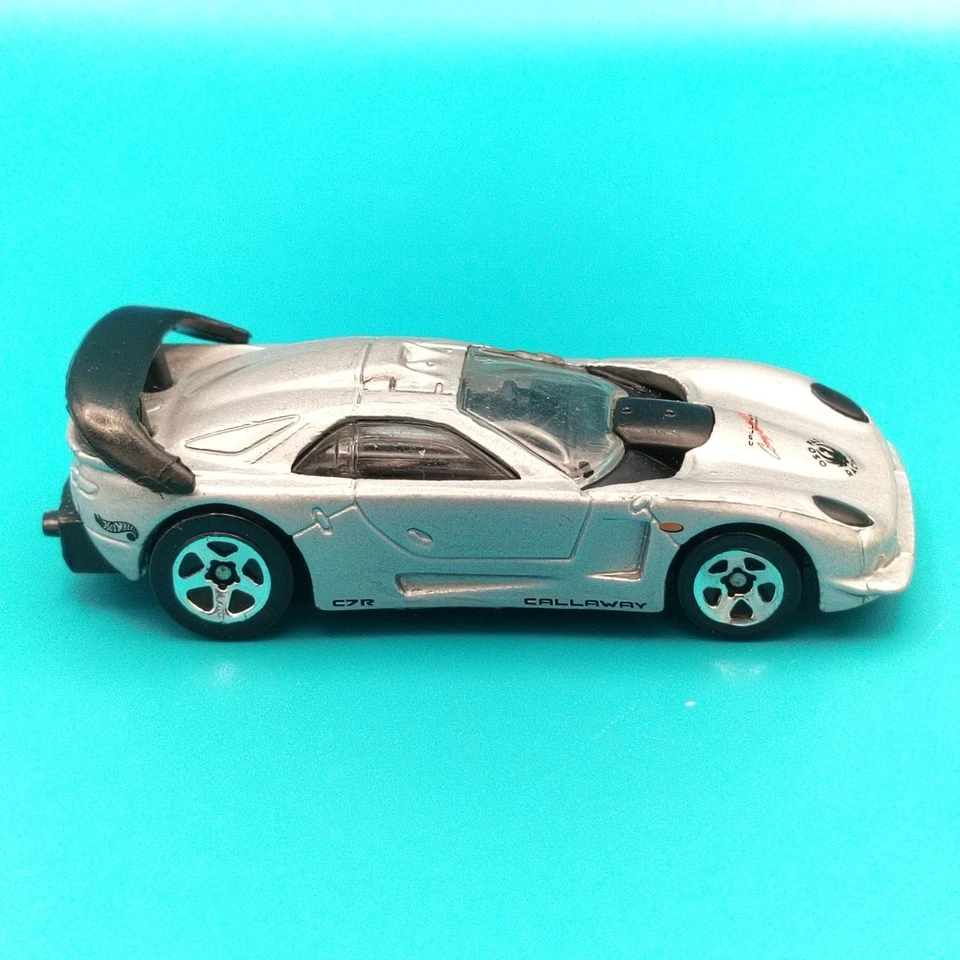 Coche de carreras Hot Wheels Callaway C7R escala 1:64 gris plata diecast juguete coleccionable Foto 2 de 4