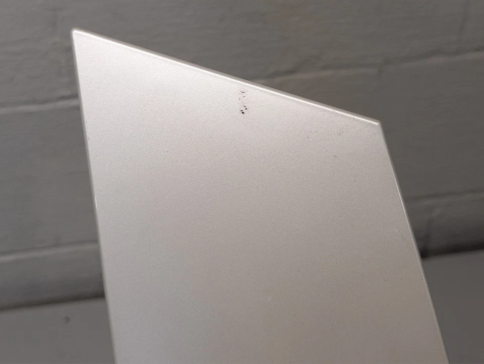 Buick Enclave 2008-12 cuarto ventana moldura blanco LH Driver Foto 2 de 4