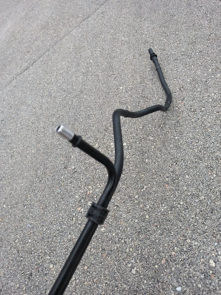 Audi S5 2018 3.0T Premium Plus OEM conjunto de línea de combustible - número de pieza 8WS0201192D Foto 4 de 4