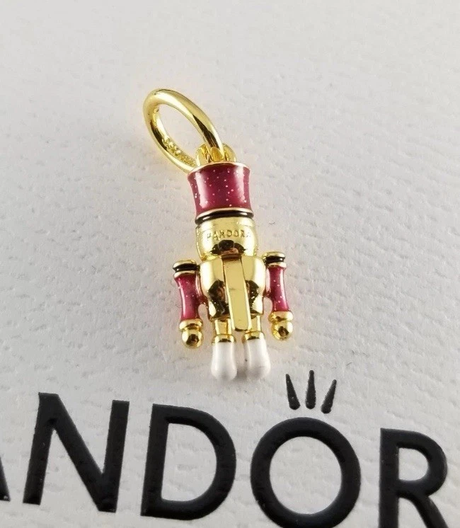 正品全新潘多拉 2025 假日胡桃夹子吊饰可移动 763583C01 — 第 2/4 张图片