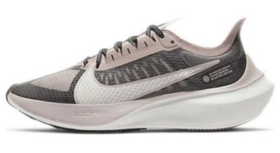 Women's Nike Zoom Gravity Black Stone Mauve (W) BQ3203-006 Size 6.5W DAMAGED BOX